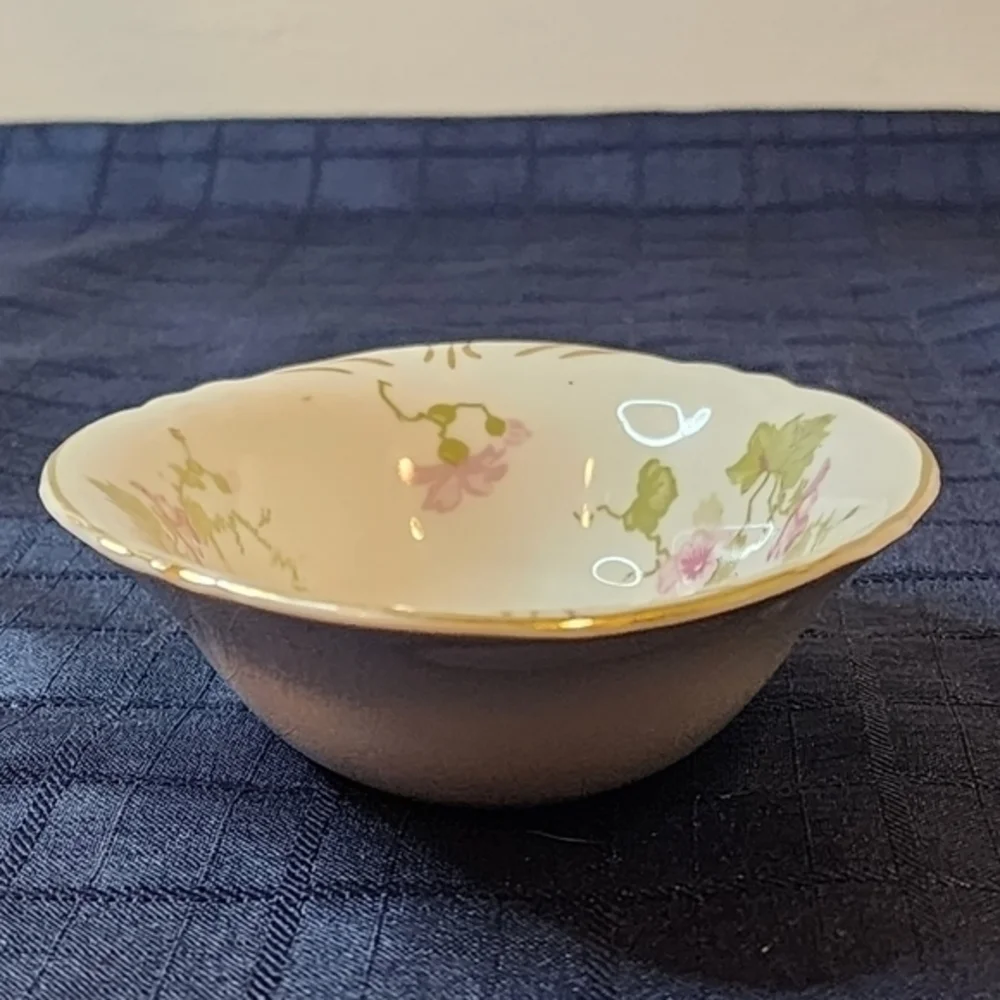 4 Pope Gosser China Small Flowers With Gold Trim Small Oblong Serving Bowls‎